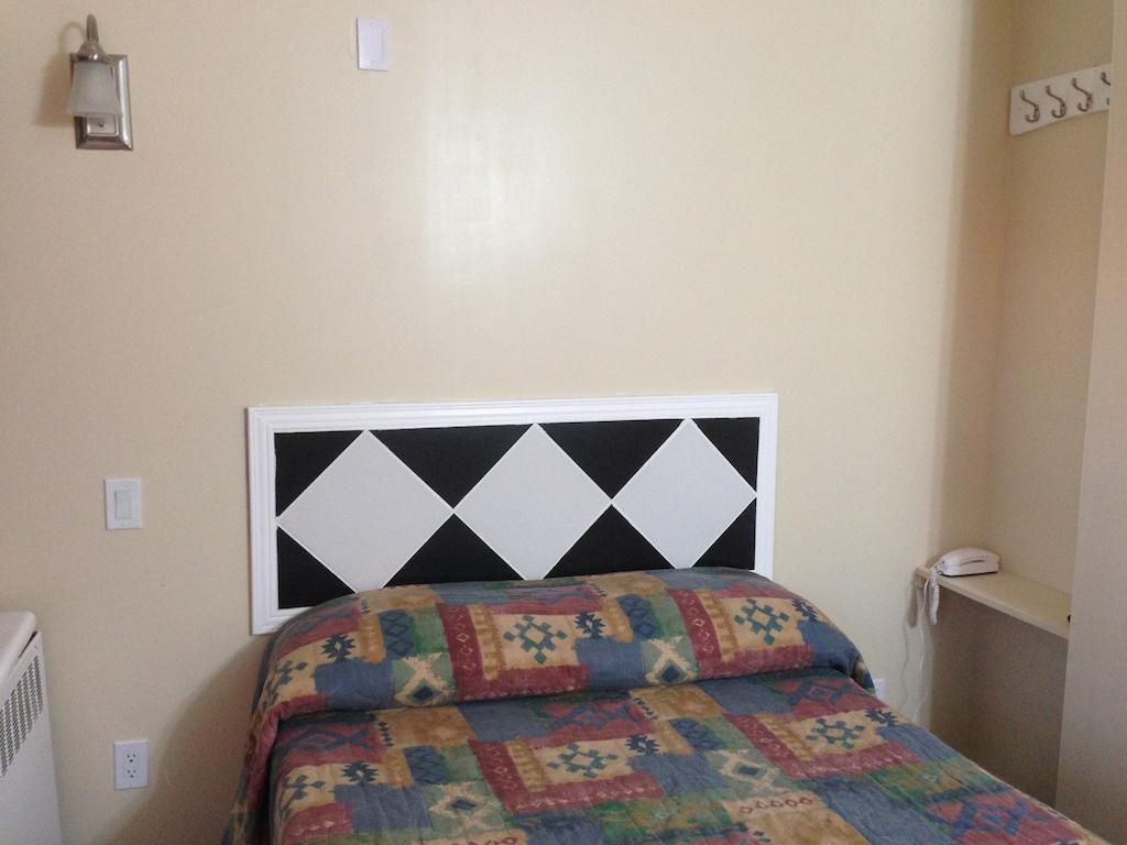 Davidson Motel Paris